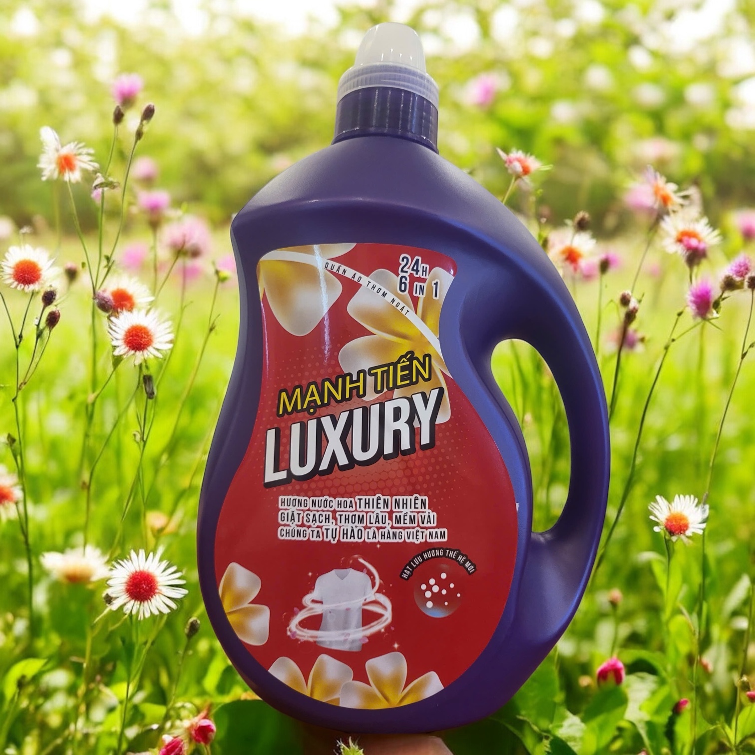 Nước giặt xả Mạnh Tiến Luxury chai 3,6 lít